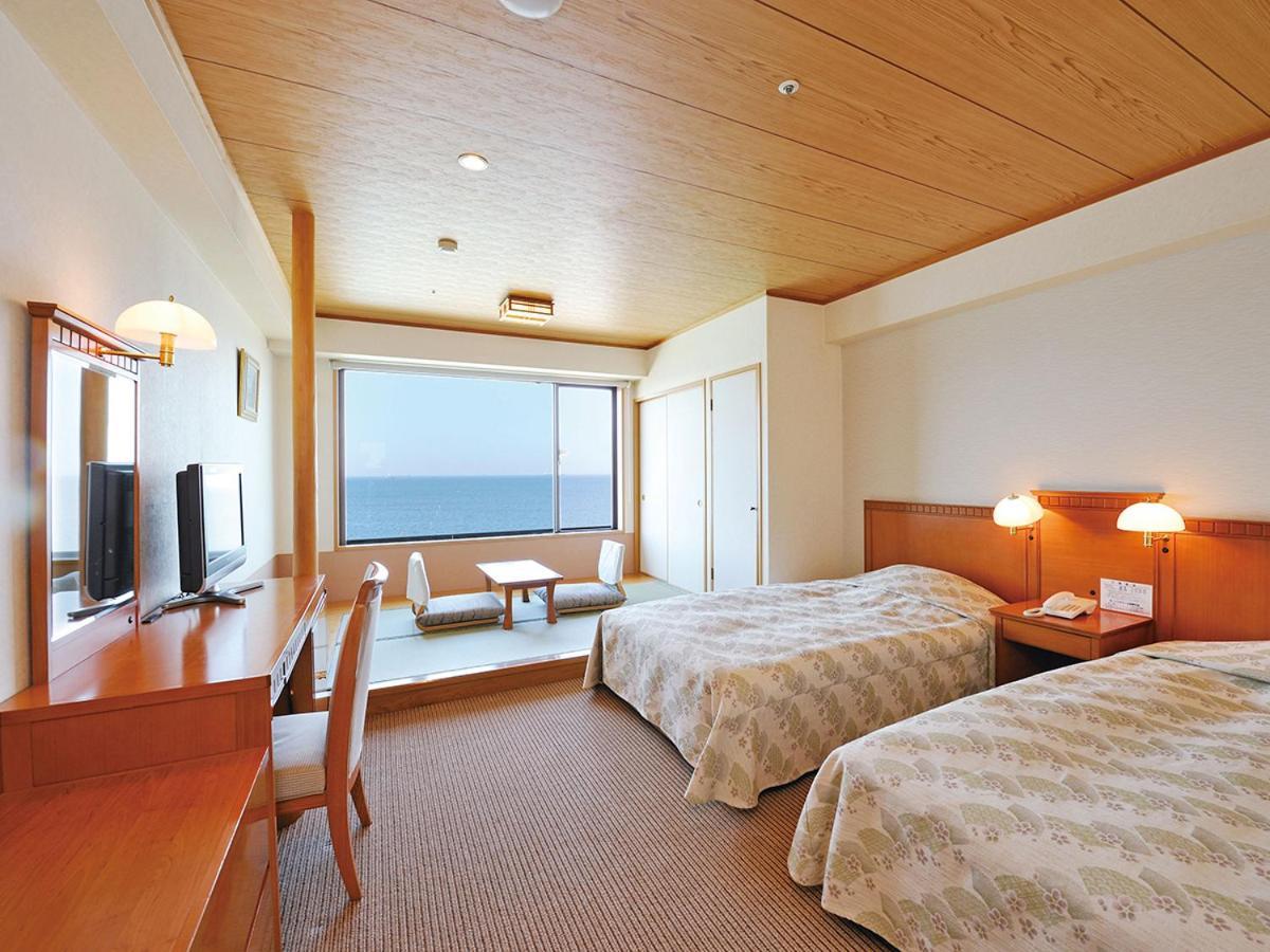 Ryugujo Spa Hotel Mikazuki Ryugutei Kisarazu Exterior photo